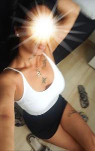 Chica busca chico en Huelva: 