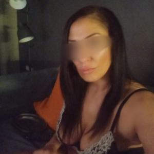 Chica busca chico en Sevilla: 
