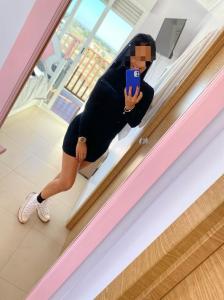Chica busca chico en Almería: 