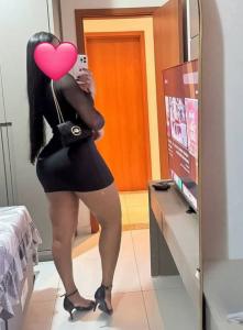 614656618: Chica busca chico en Gerona