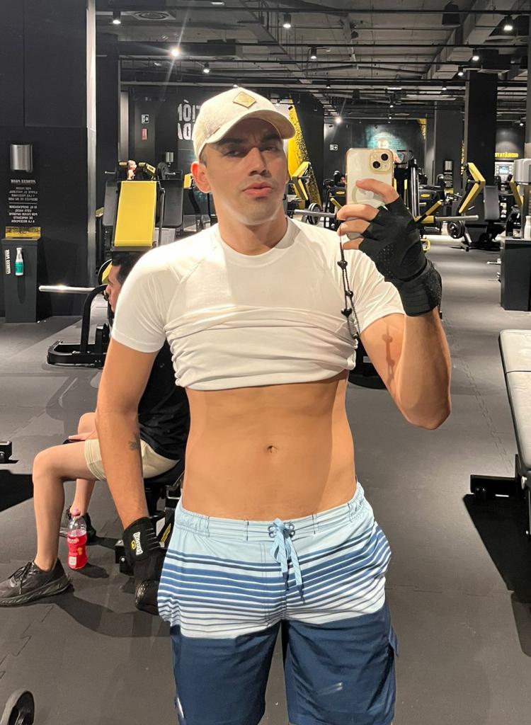 666675471: Chico busca chica en Valencia