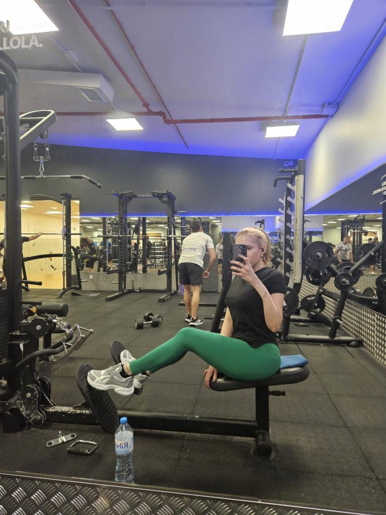 Chica busca chico en Gerona: 