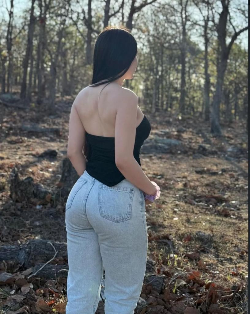 Chica busca chico en Tenerife: 