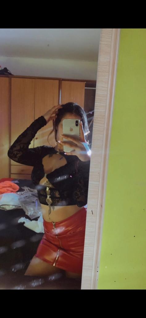 Chica busca chico en Pontevedra: 