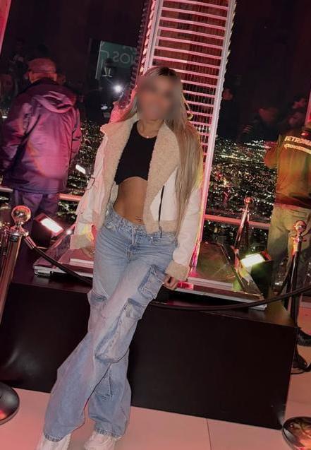 Chica busca chico en Almería: 