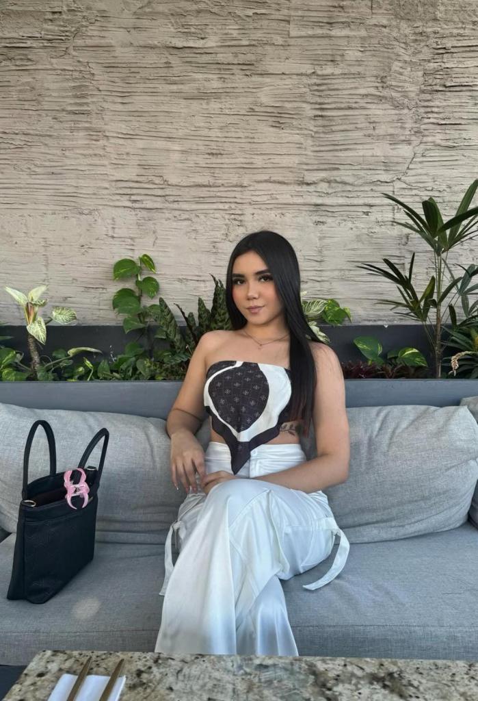 Chica busca chico en Murcia: 