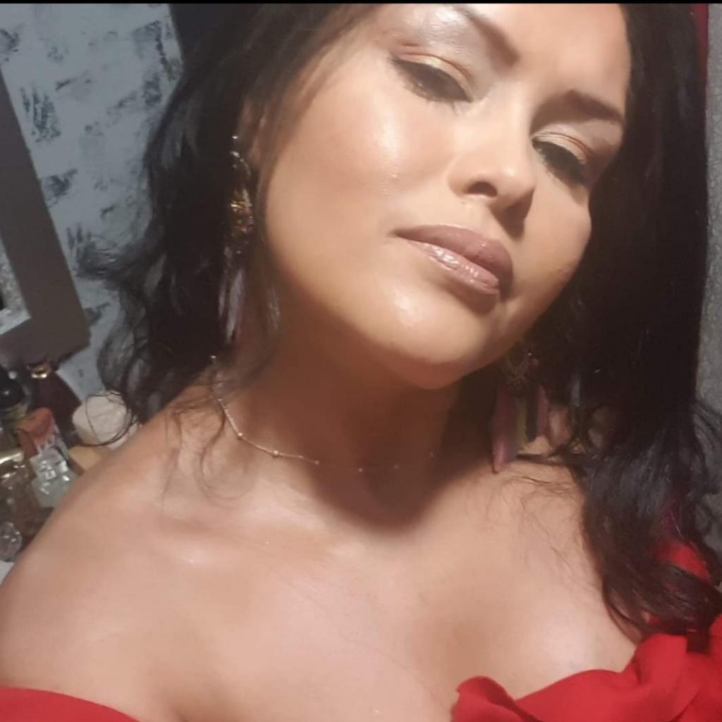 Chica busca chico en Sevilla: 