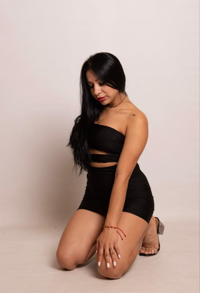 Chica busca chico en Ibiza: 