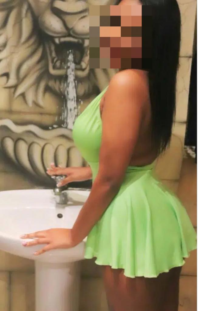 Chica busca chico en La Coruña: Chica busca chico