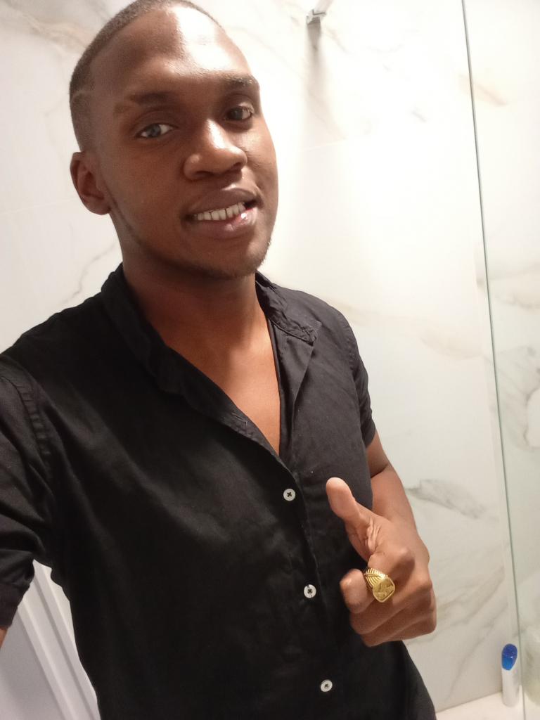 678657538: Chico busca chica en Valencia