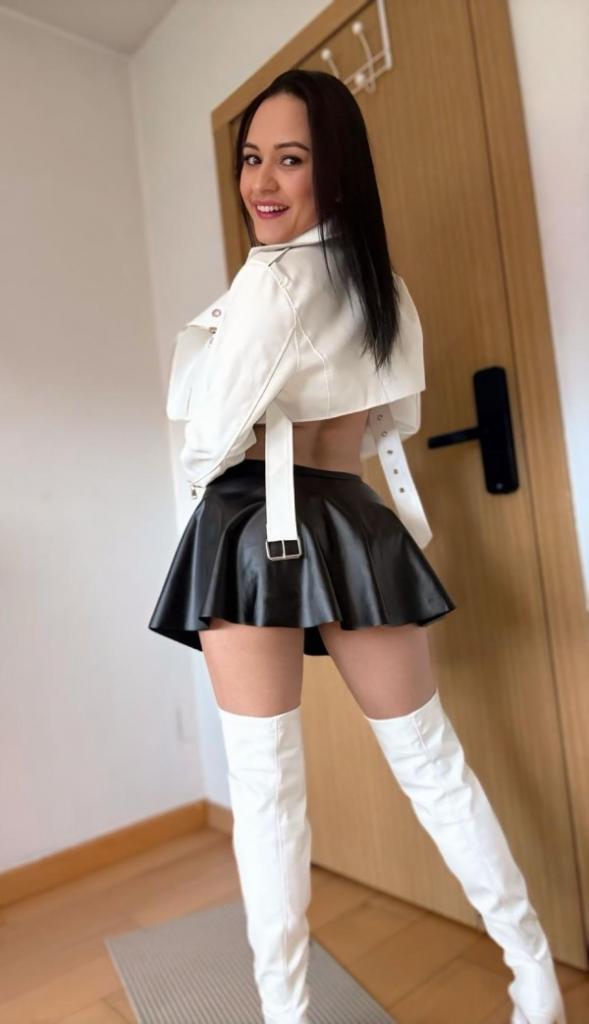 Chica busca chico en Granada: 