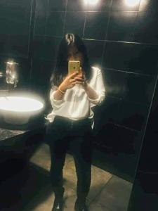 613499961: Chica busca chico en Cádiz