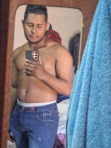 614249756: Chico busca chica en Asturias