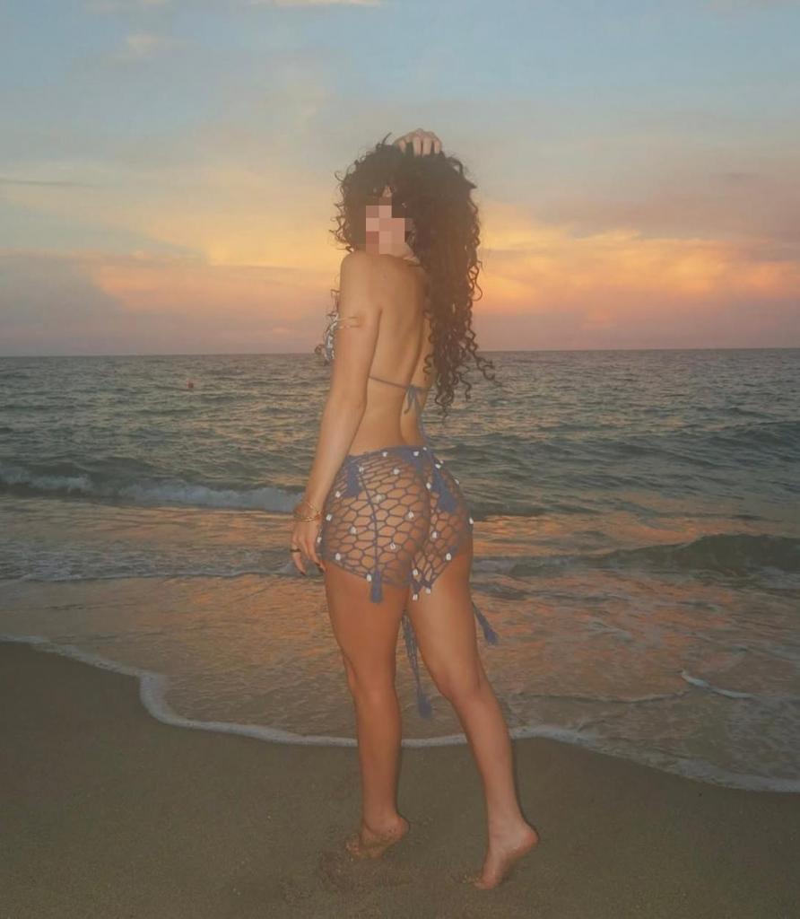 Chica busca chico en Cádiz: 