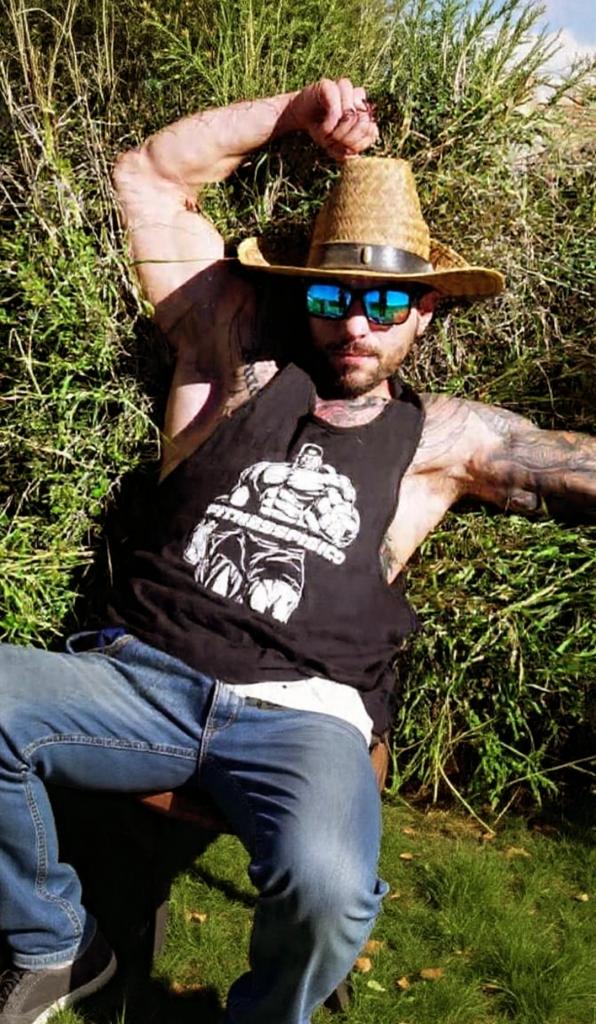 Chico busca chica en Tarragona: 