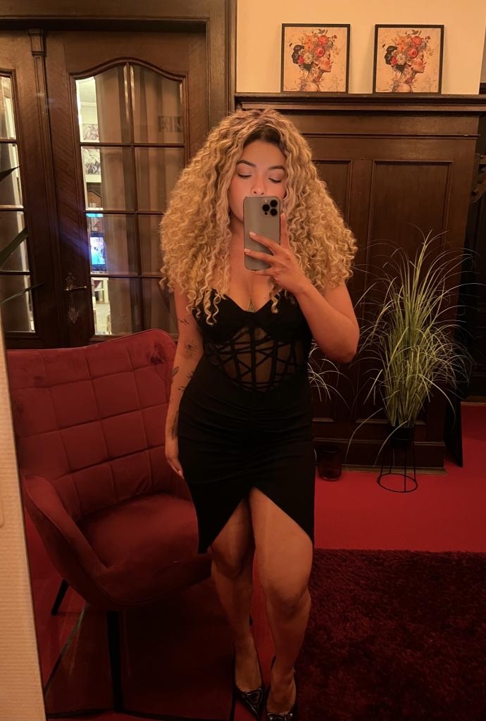 Chica busca chico en Alicante: 