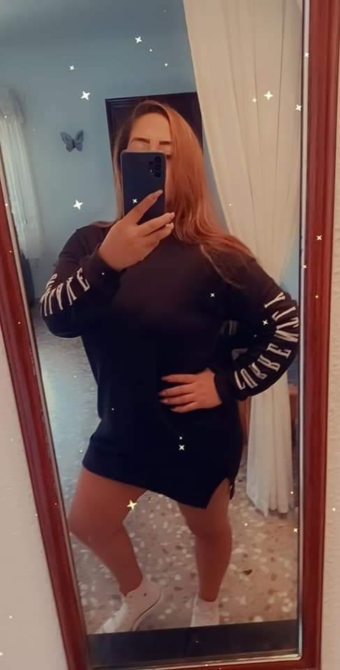 Chica busca chico en Alicante: Chica busca chico