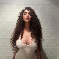 678630973: Chica busca chico en Gerona