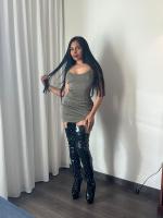 638112932: Chica busca chico en Barcelona