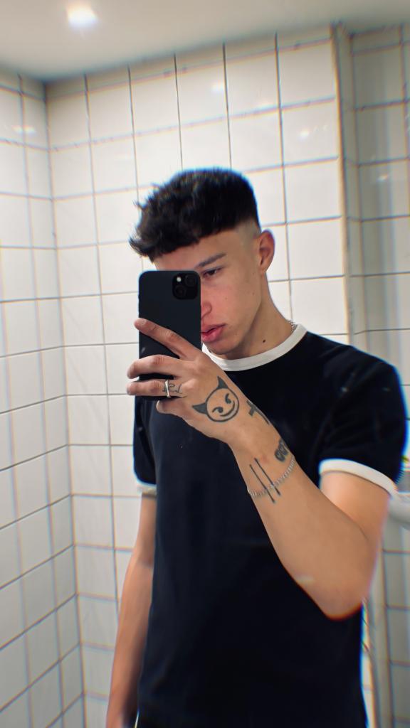 Chico busca chica en Mallorca: 