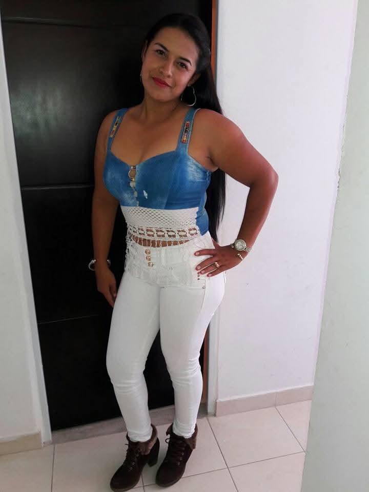 Chica busca chico en Almería: 