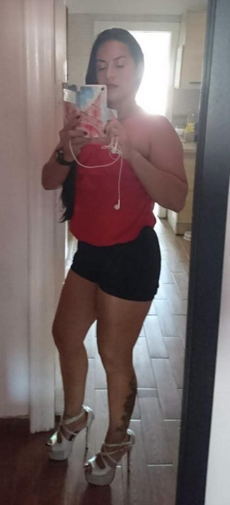 Chica busca chico en Almería: 