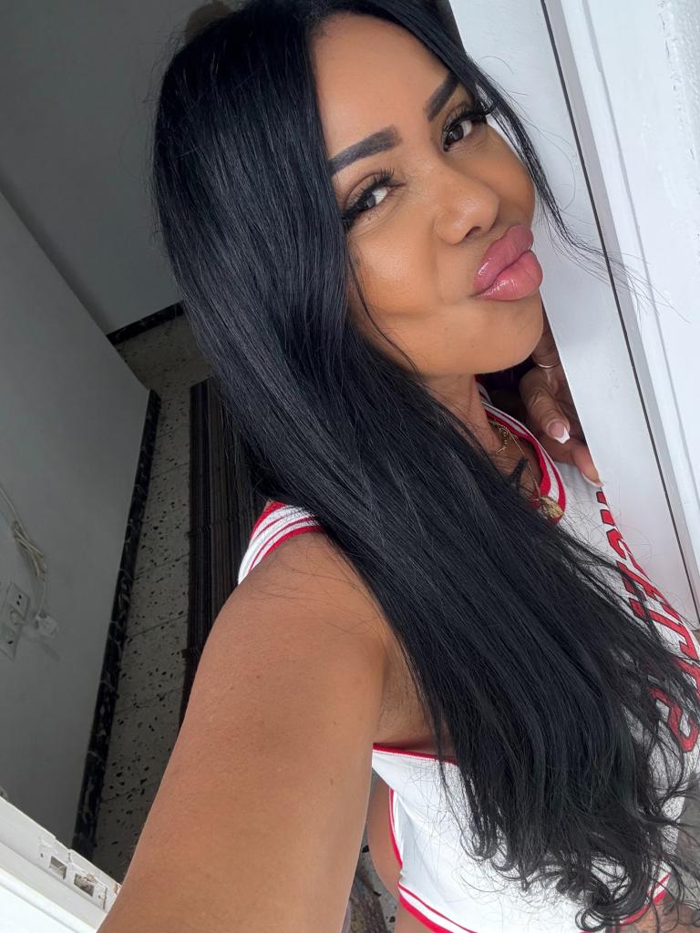 Chica busca chico en Tenerife: 