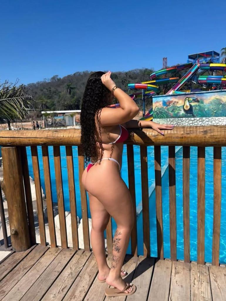 Chica busca chico en Tenerife: 