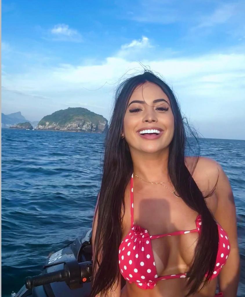 Chica busca chico en Huelva: 