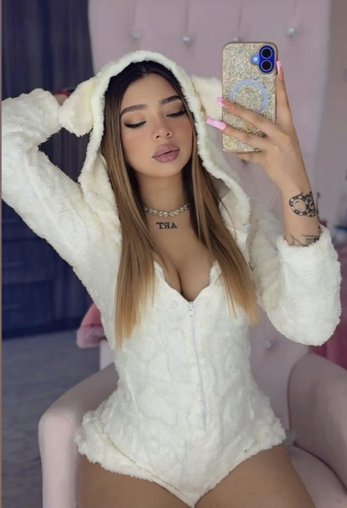 Chica busca chico en Huelva: 