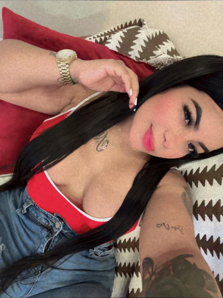 Chica busca chico en Sevilla: 