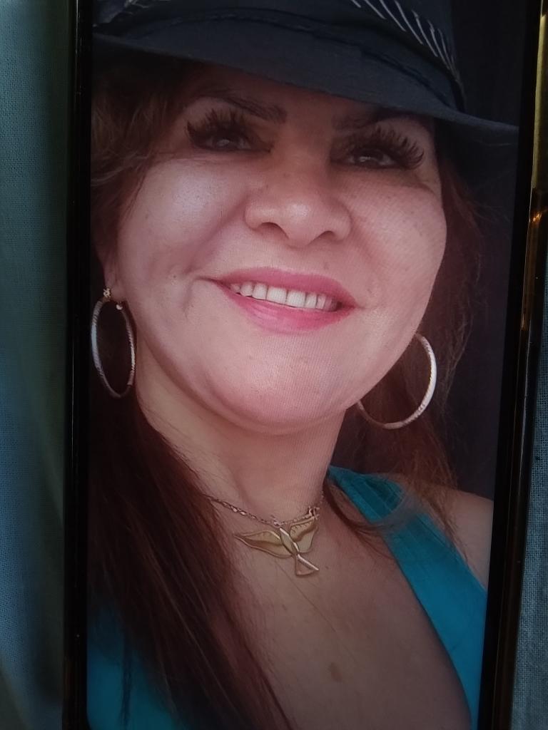 Chica busca chico en Ibiza: 