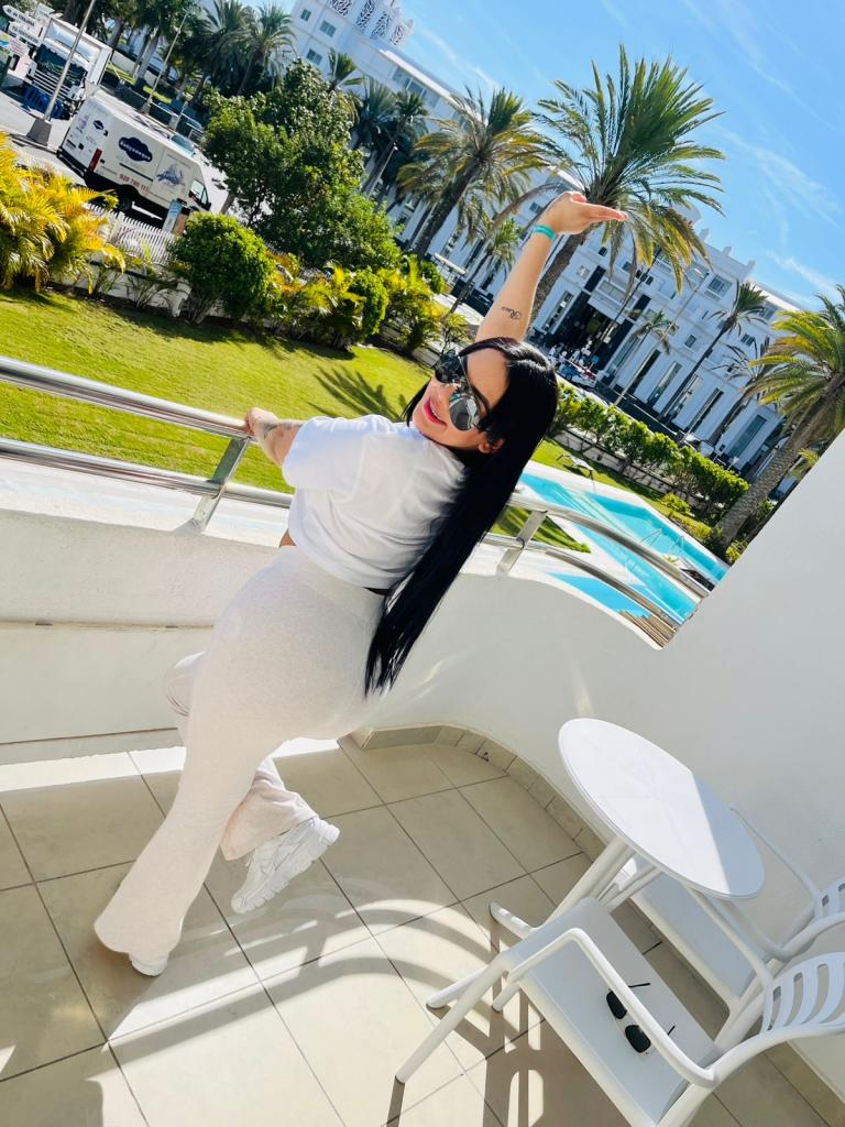 647226658: Chica busca chico en Málaga