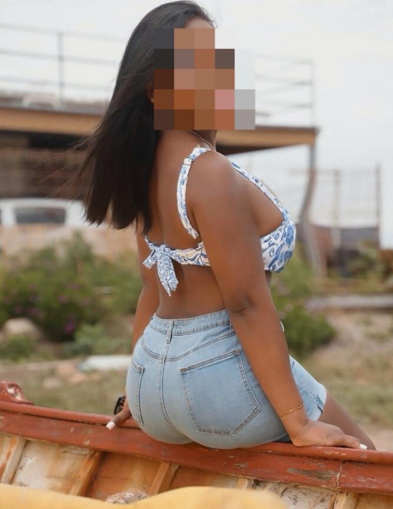 Chica busca chico en La Coruña: 