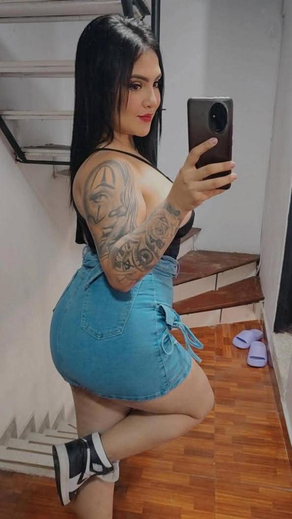 Chica busca chico en Almería: 