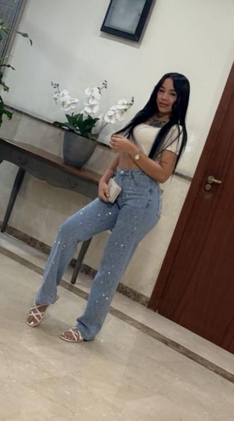 Chica busca chico en Granada: 