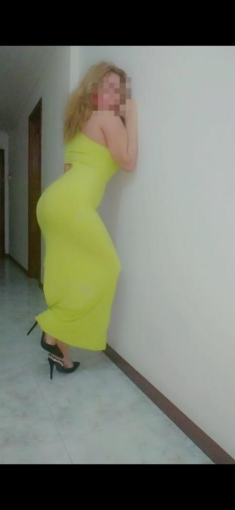 Chica busca chico en Huelva: 