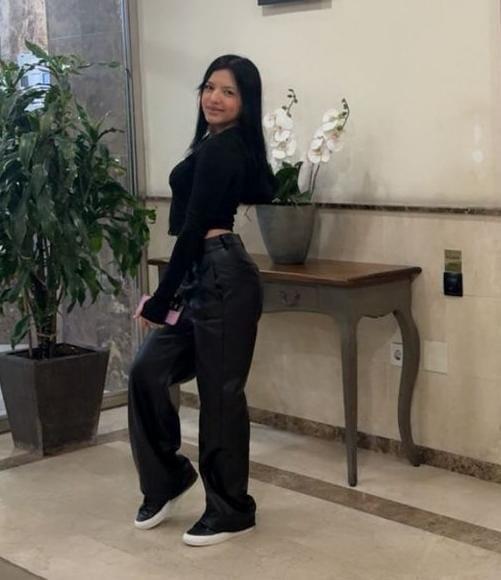 Chica busca chico en Granada: 