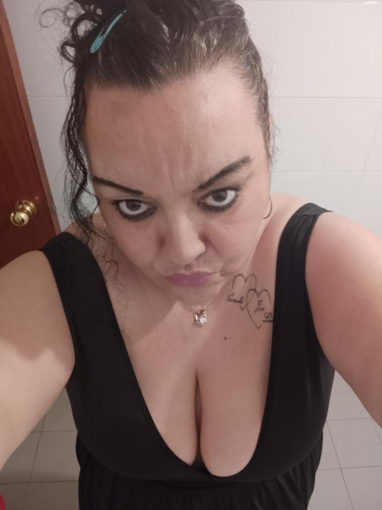 Chica busca chico en Sevilla: 