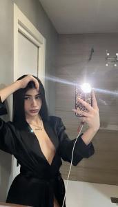 663164429: Chica busca chico en Murcia