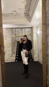 666365091: Chica busca chico en Navarra