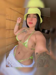 611333855: Chica busca chico en Sevilla