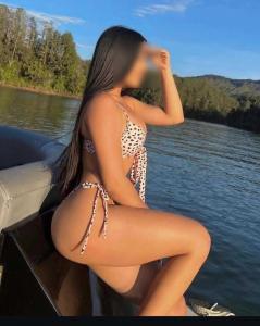 662402647: Chica busca chico en Barcelona