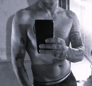 677831283: Chico busca chica en Barcelona