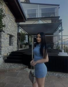 631382256: Chica busca chico en Málaga