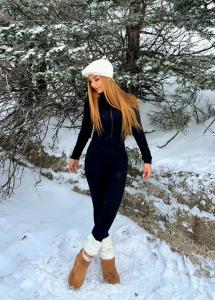 614980408: Chica busca chico en Madrid