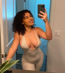 613646922: Chica busca chico en Mallorca