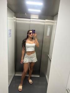 613428118: Chica busca chico en Madrid