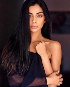 634244452: Chica busca chico en Ibiza