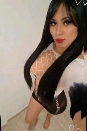 614560183: Chica busca chico en Almería